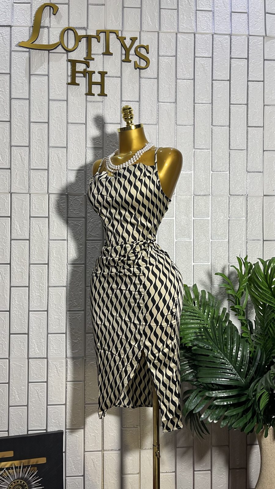 The WAVY LUXE Cami Ruched