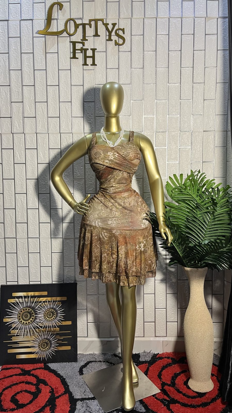 The VINTAGE VIXEN Ruffle Mini