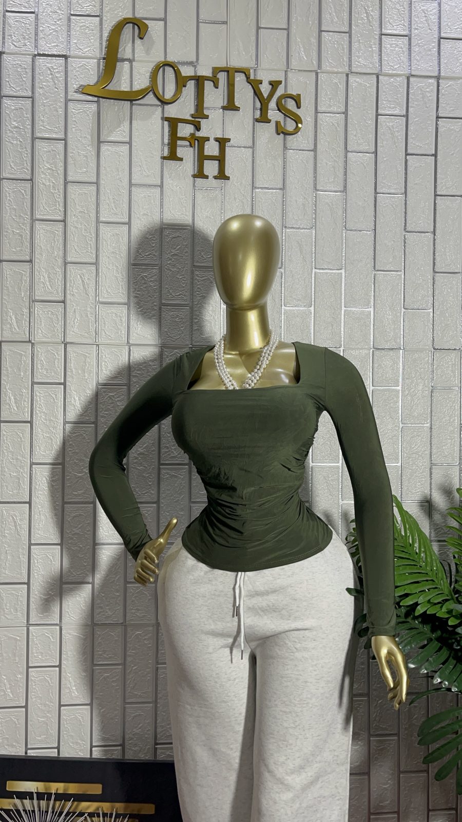 Chick baddie top