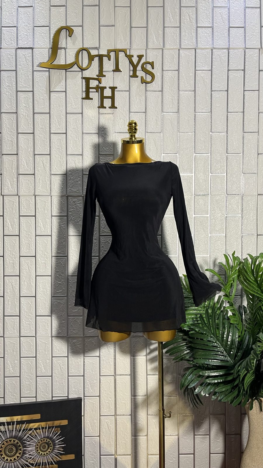 Black baddie mini