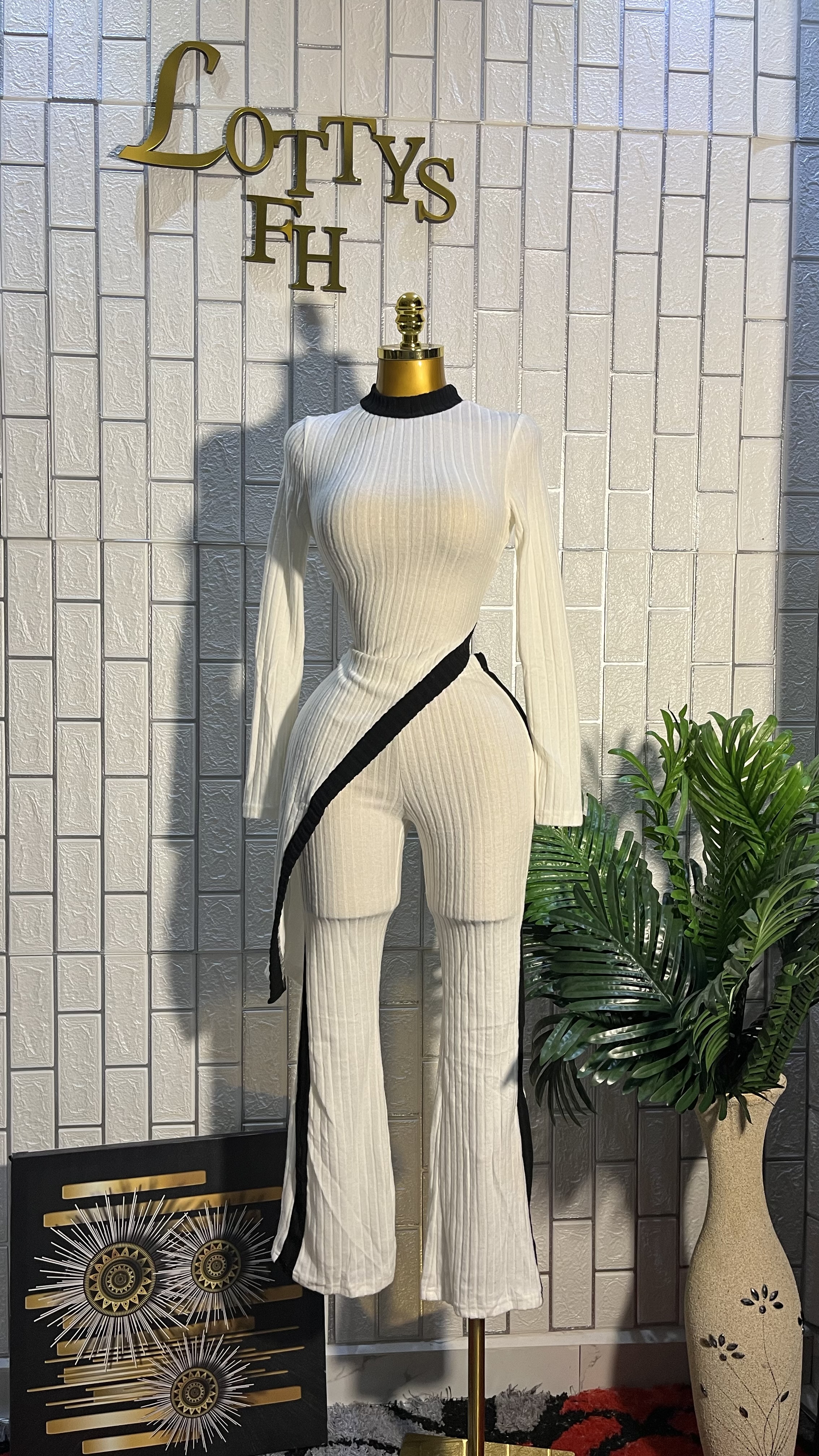 The VANILLA LUXE Knit Two pieces