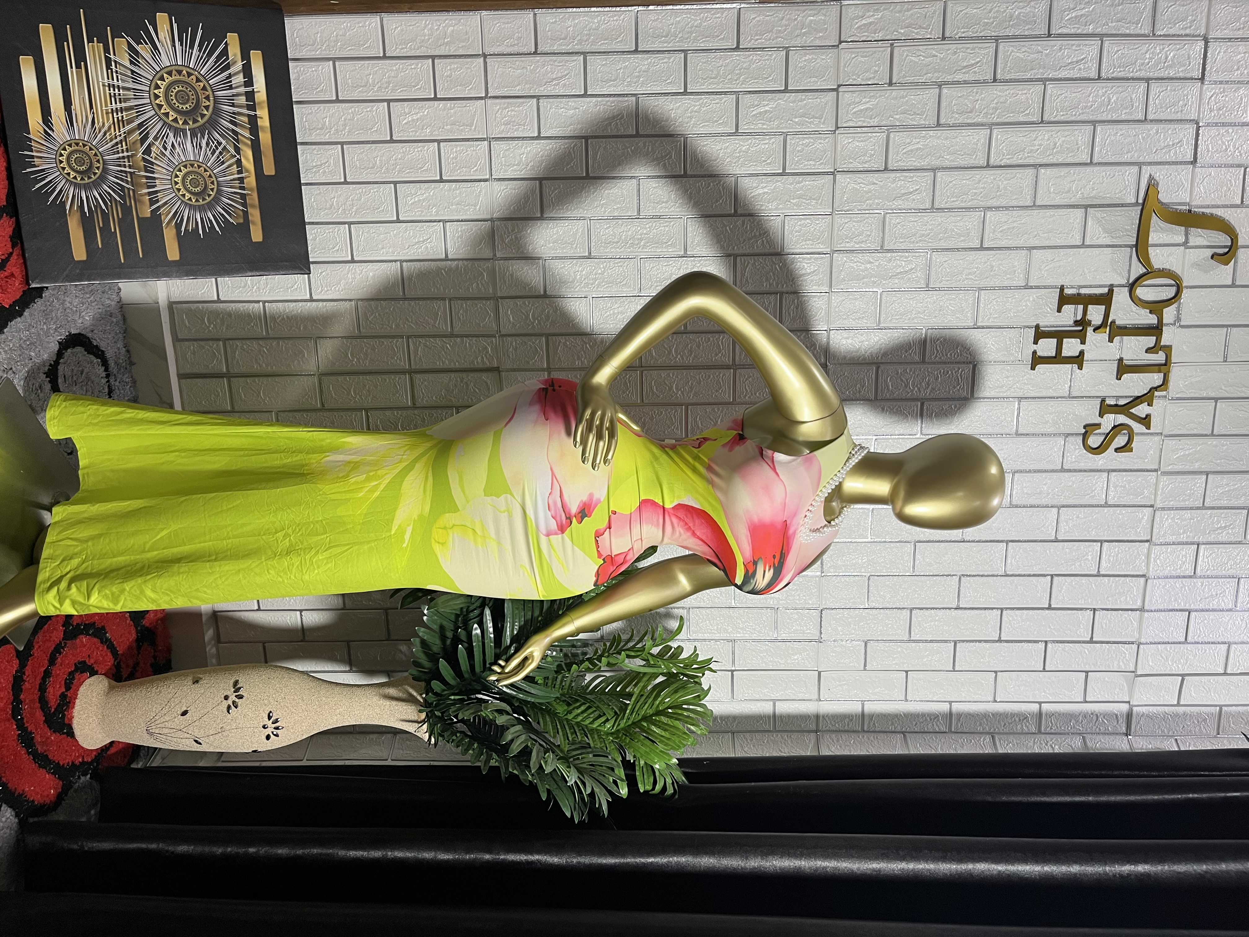 Lime light goddess