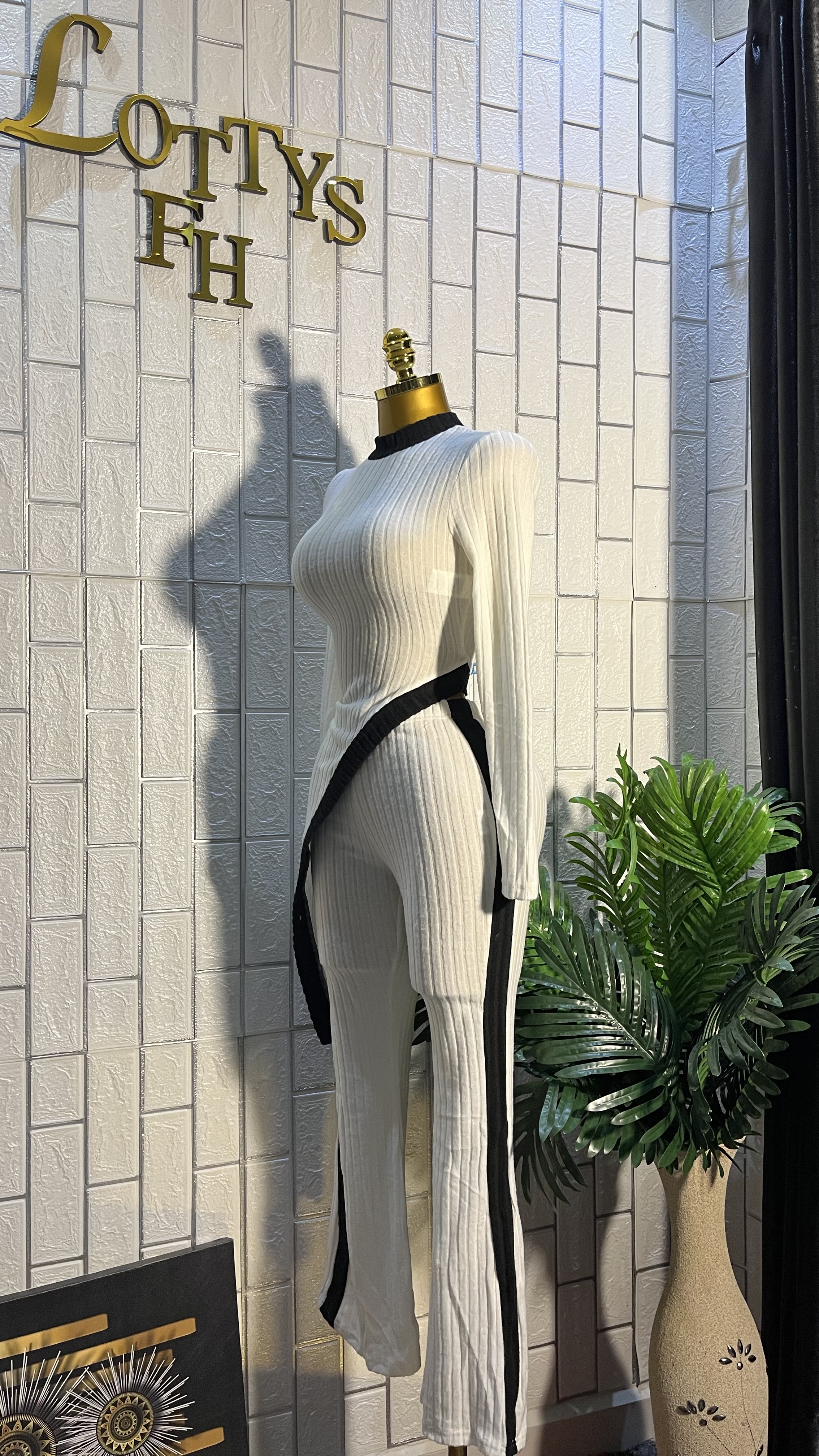 The VANILLA LUXE Knit Two pieces