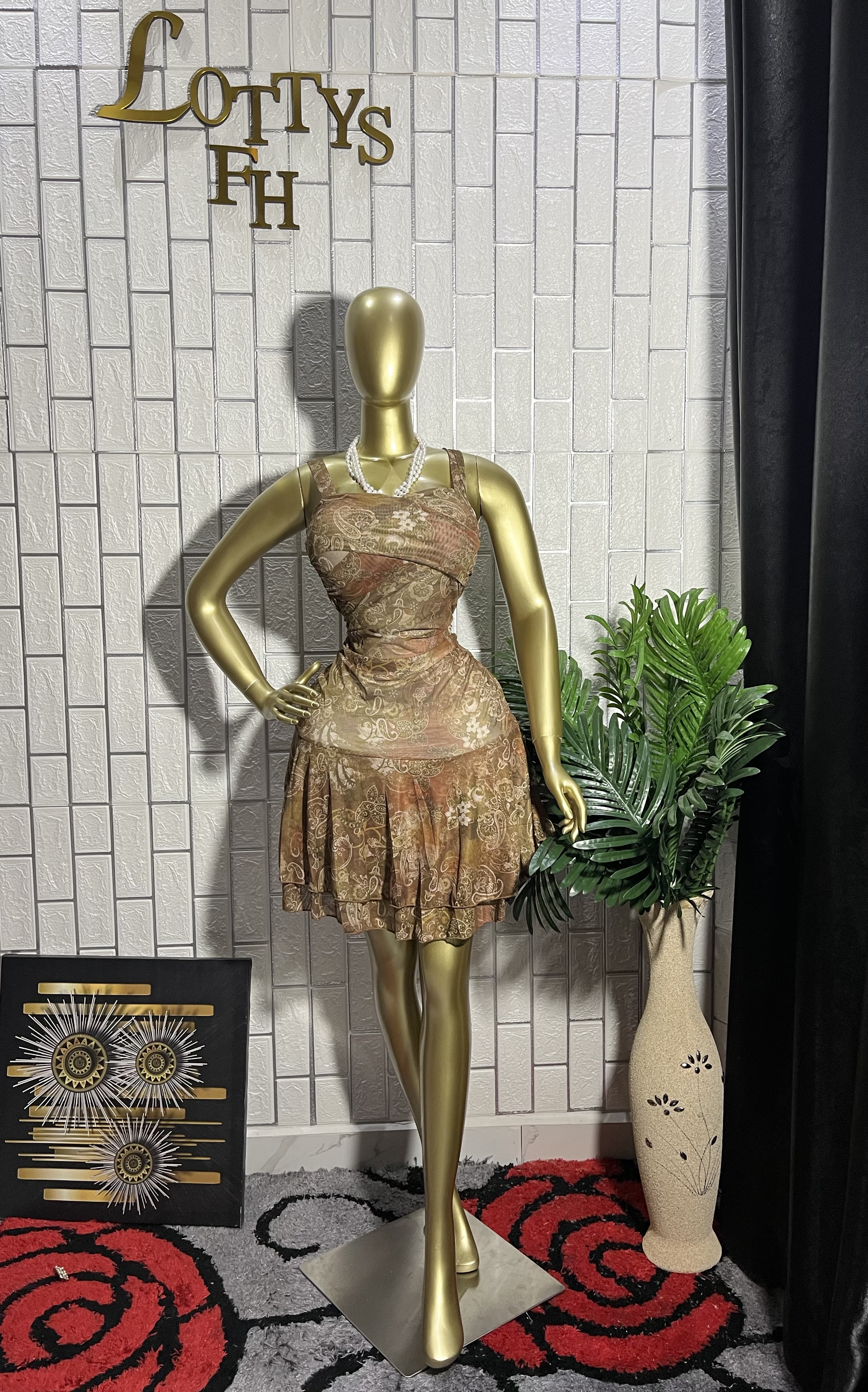 The VINTAGE VIXEN Ruffle Mini